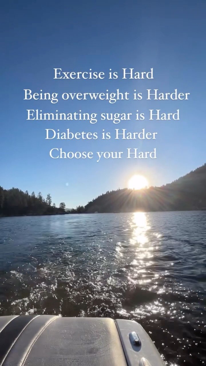 lowcarbnorma 게시물 이미지: Healthy lifestyle changes are hard.  Living...