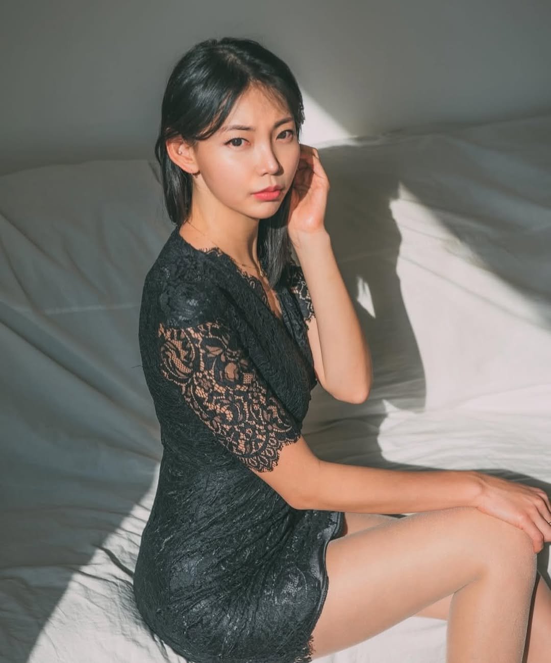 Photo by 이선미 on July 03, 2025. May be an image of 1 person, slip, sleepwear, dress, chemise and text.