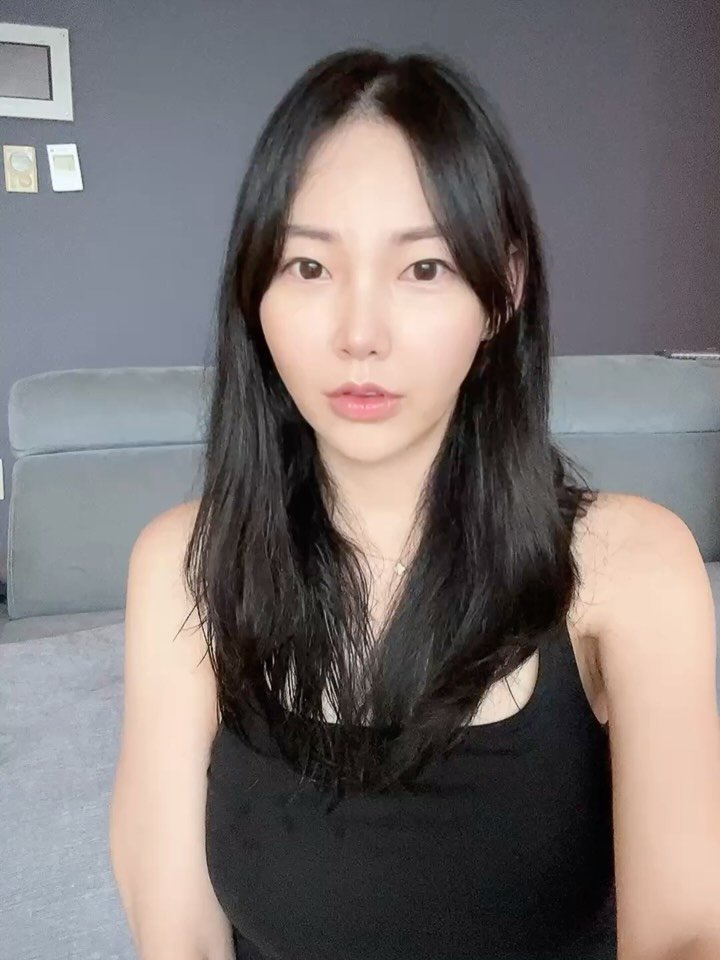 lsm.0804 게시물 이미지: #공구 완벽한 쌩얼 메이크업
자연스러운 톤업을 원하는 사람들 다 모여
바쁜데...