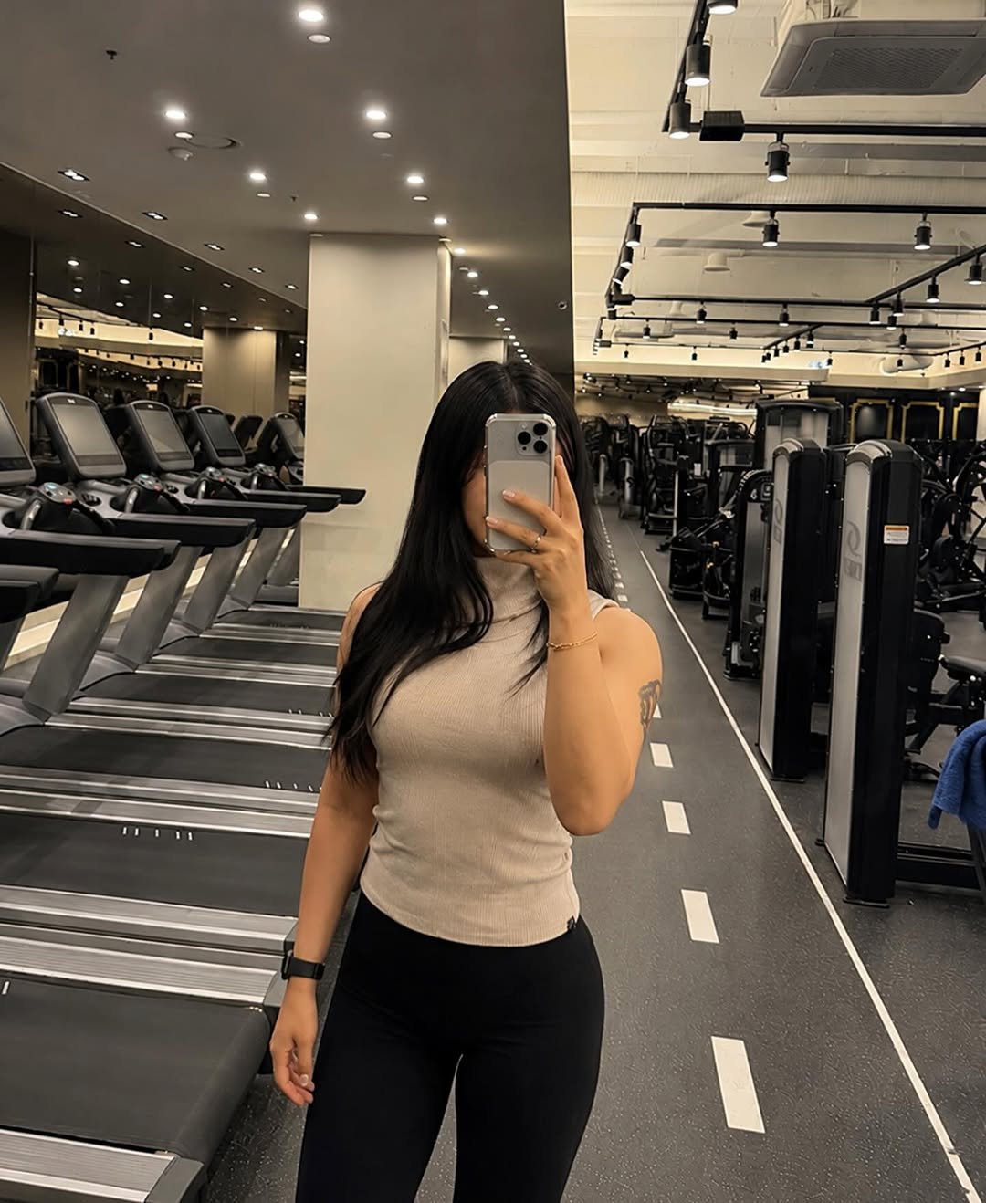 lua.fit_s7 게시물 이미지: -
애브리데이 다이어트 생각 
움직이세용~ 🐗🔫

10키로만 빼보쟈🫶

#다이어트...