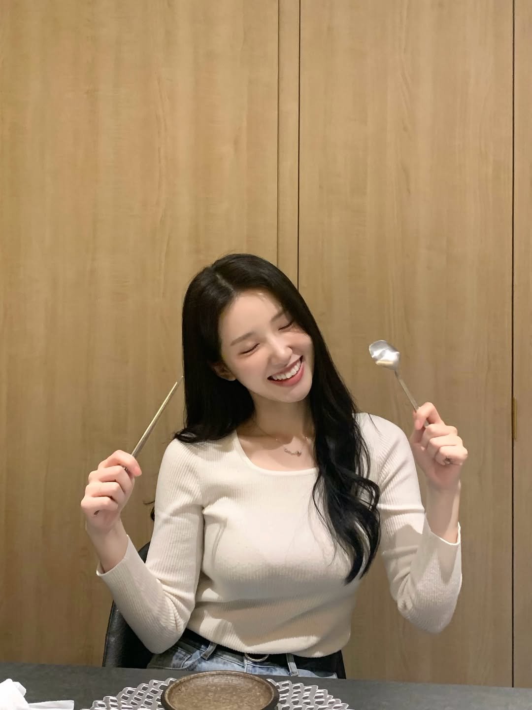 lub_yoons2 게시물 이미지: 맛있는거 먹으러 ~~💖 기쁨 기쁨 기쁨++🥩

요새 얼굴 관리 뭐하냐고 물어보는데...