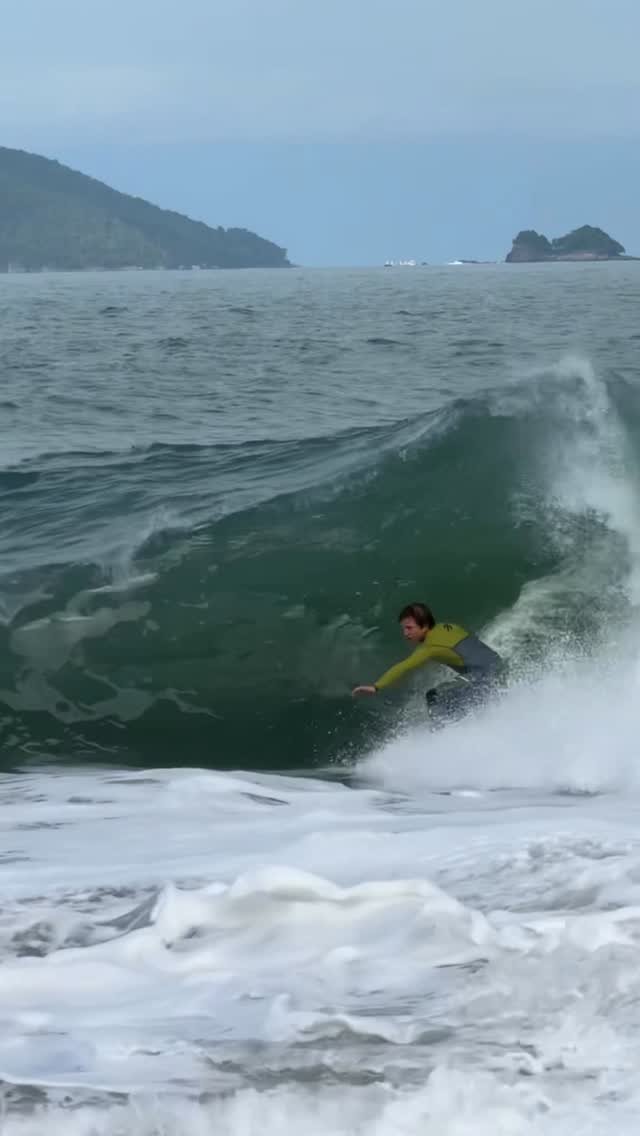 lucasfink 게시물 이미지: Just me out here, riding the Ocean.