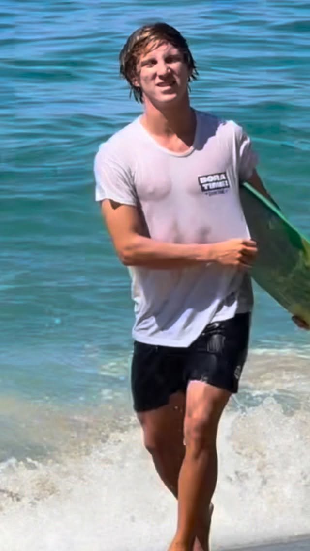 lucasfink 게시물 이미지: Skimboard na Califa 🍇🍯 Video novo no...