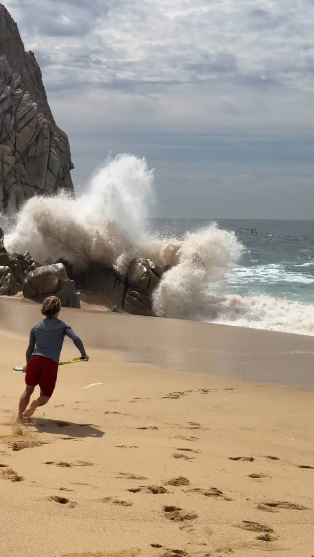 lucasfink 게시물 이미지: Packing a bomb in Cabo San Lucas 🇲🇽
O paraíso...