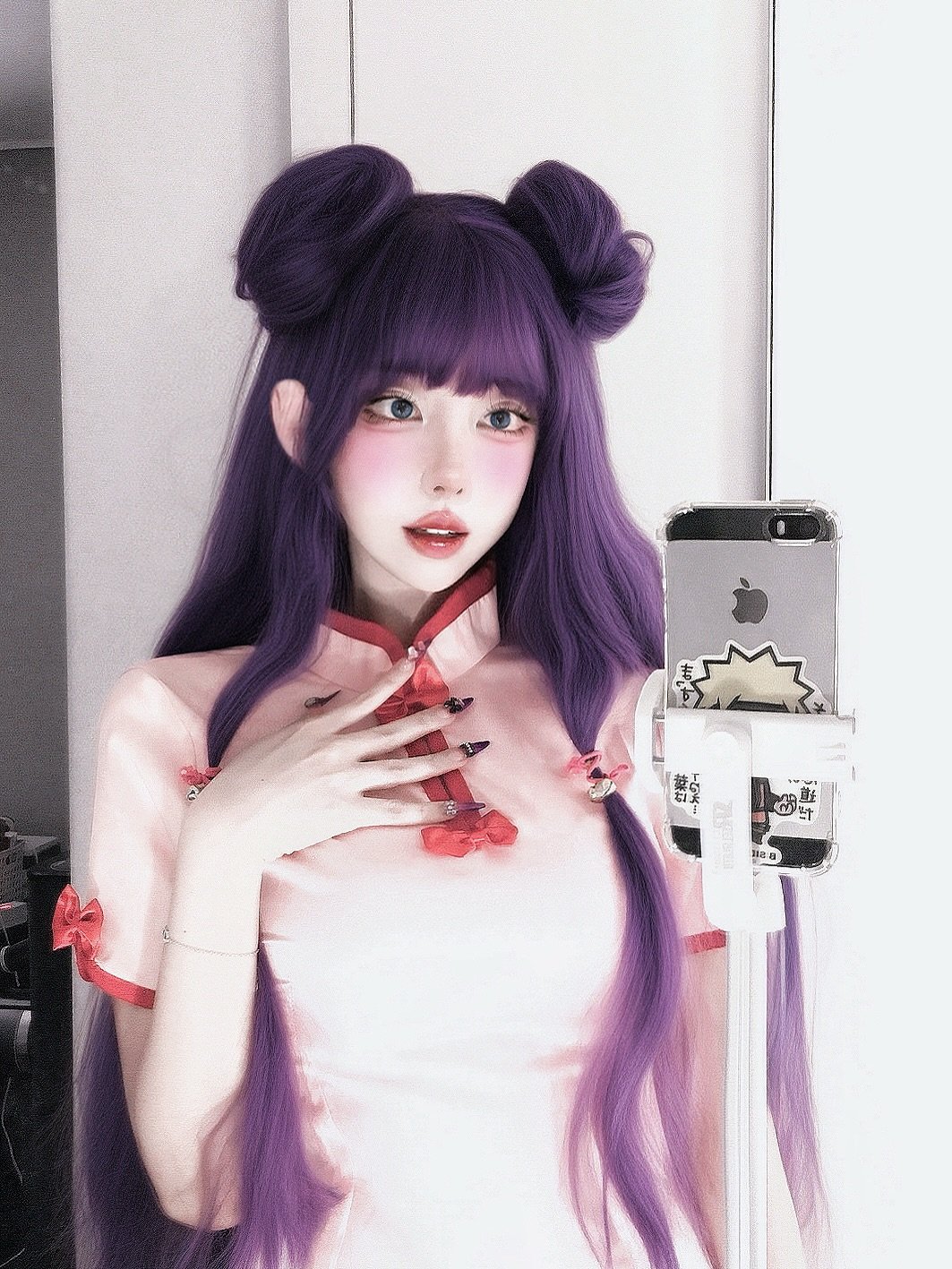 Photo by 럭키비키랜드 on November 05, 2025. May be an anime-style image of costume and text.