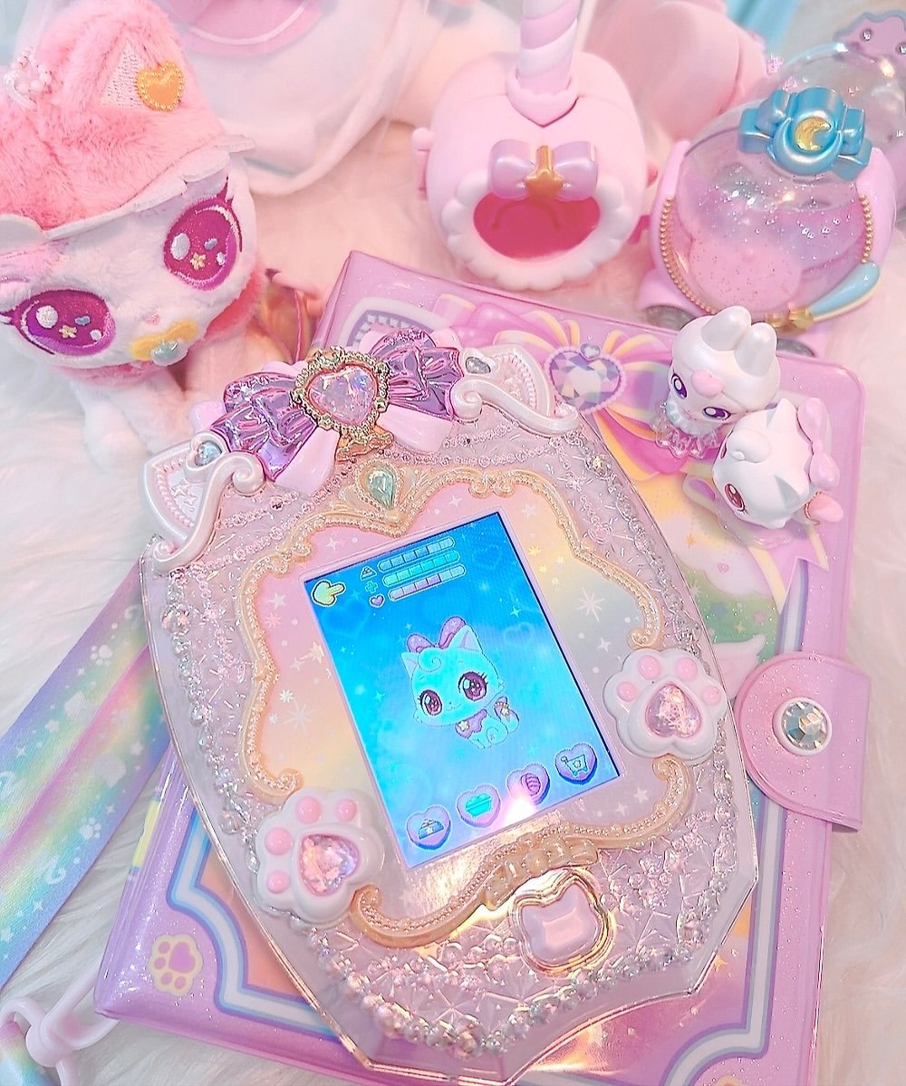 Photo shared by 럭키비키랜드 on December 06, 2024 tagging @wishcat_official.