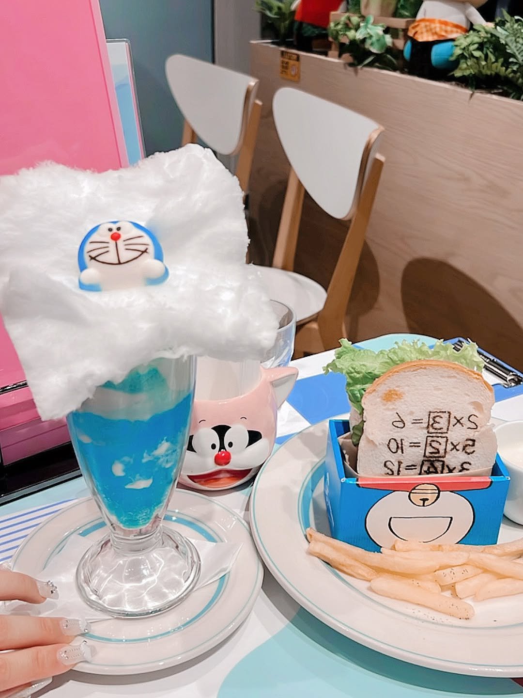 Photo by 럭키비키랜드 on December 16, 2025. May be an image of dessert, marshmallow and text.