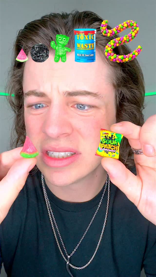 lukedidthat 게시물 이미지: Small, Big, Giant Sour Candy 🤤 #challenge