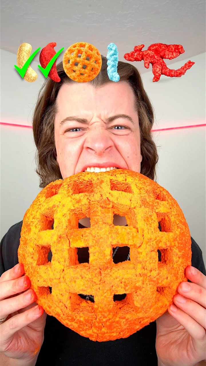 lukedidthat 게시물 이미지: Giant Rare Cheetos ASMR 🥵 #challenge