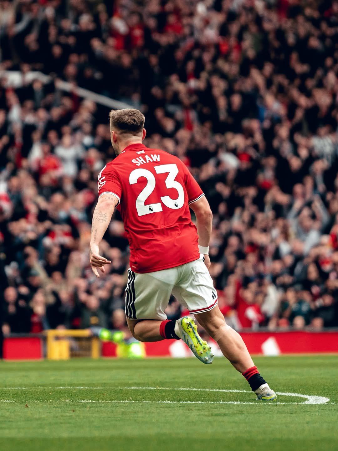 lukeshaw 게시물 이미지: Season done ✔️ 

Thank you for your constant...