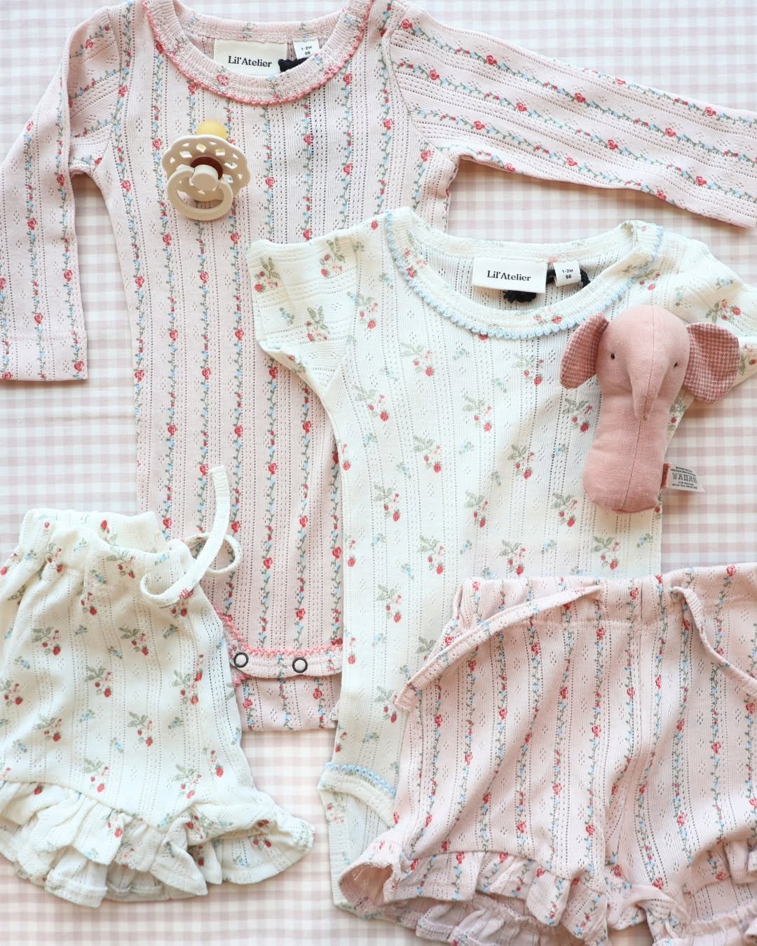 luksusbaby_kr 게시물 이미지: 릴 아뜰리에,작은 플라워 디테일에 부드러운 무드까지 🌸보기만 해도 괜히 기분...