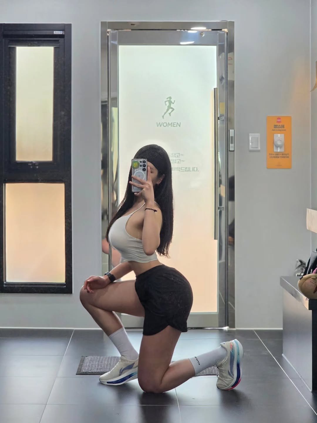 lullulallagenie 게시물 이미지: 코로 숨을 쉬는건 당연한데,
왜 갑자기 내 왼쪽 갈비뼈쪽이 불편했지?!

#런린이...