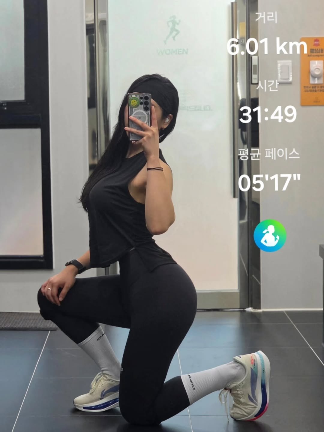 lullulallagenie 게시물 이미지: #오랜만에 등장한 나🙋‍♀️
사진잘나왓다고 하니까 신나서 올림
카톡프사도...