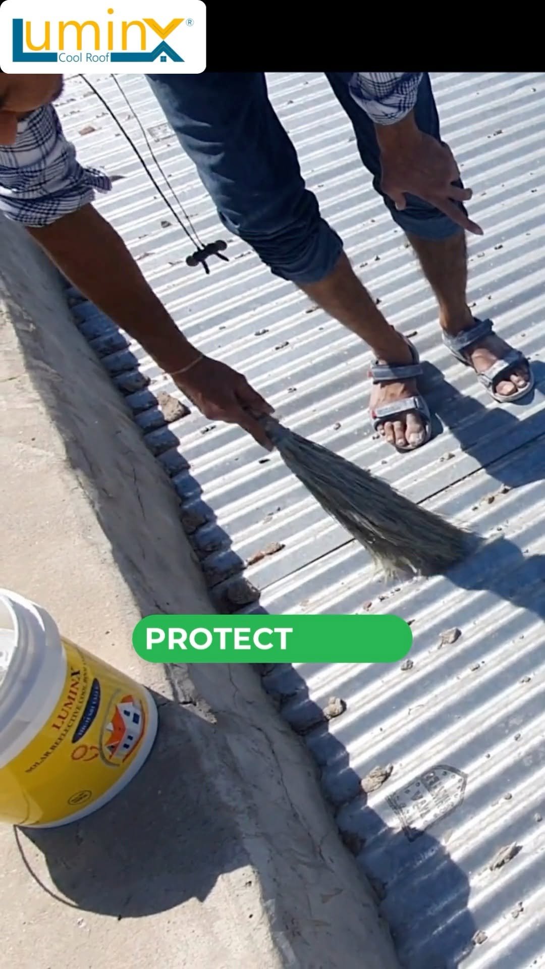 lumincoatings 게시물 이미지: Metal roof needs strong protection.
LuminX...