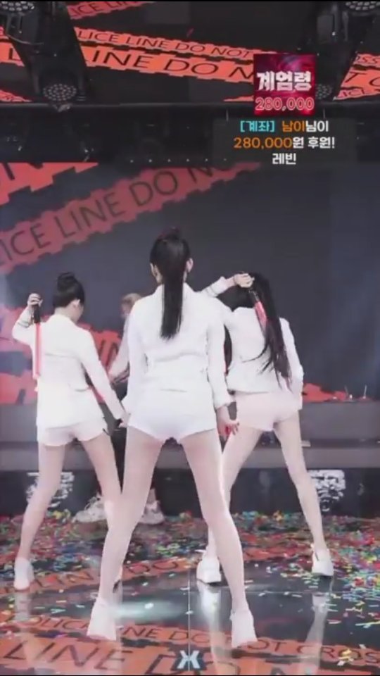 luvbbeen 게시물 이미지: 매주 화,목,토 [퍼스트클래스] 오후5시 시작!
#코스프레 #섹시 #sexy #dance #계엄령