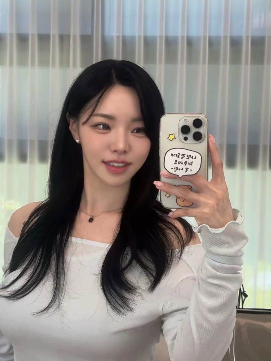 luvlyjomi 게시물 이미지: 메이크업  @ttoi.shop 😘
특별한날 부처님 만나러 가기 전 #메이크업 받기...
