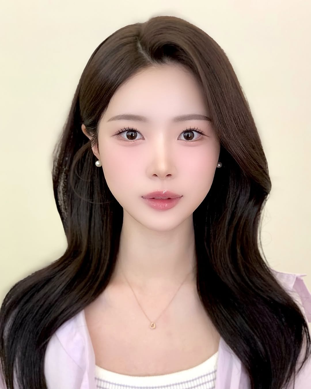 luvoir_seung6 게시물 이미지: ⠀
분위기 낭낭한 로즈베이지 톤으로
차분+단아하면서 또렷하게 🌷🤍
⠀
아주 작은...