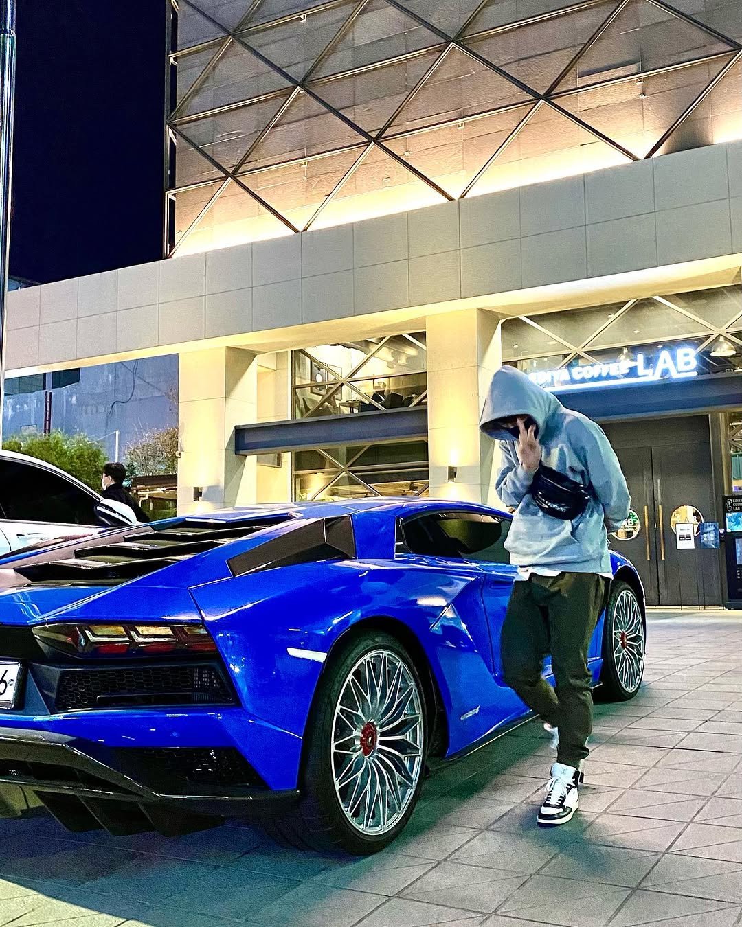 Photo by 전 정수 on May 28, 2022.