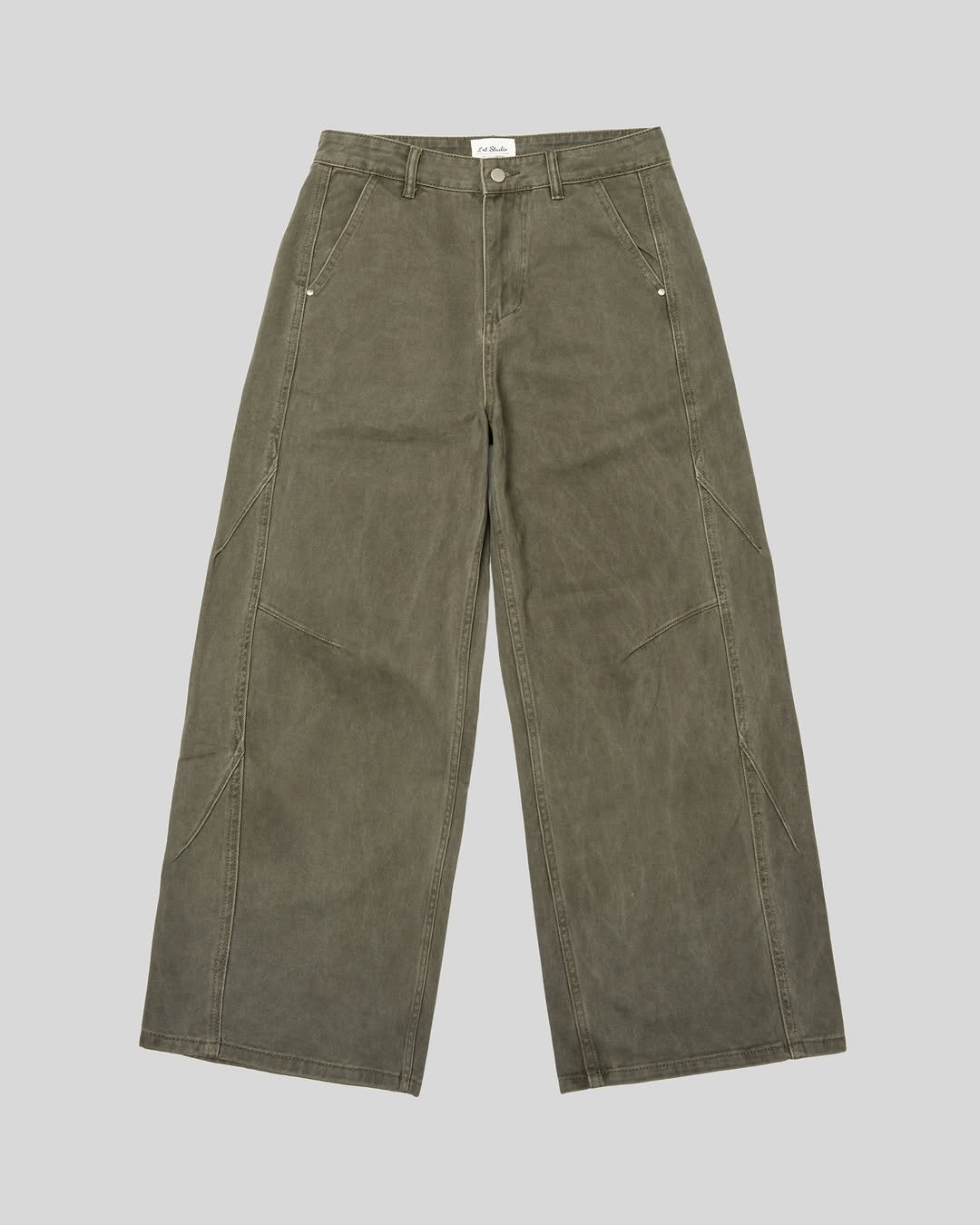 lxt_company 게시물 이미지: LXT 26 SS Collection
Airy textures. Clean...
