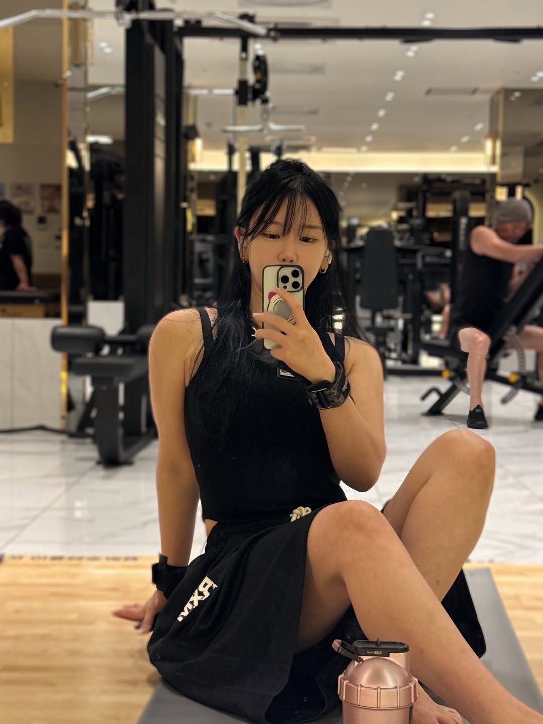 lyu_jiann 게시물 이미지: 버뮤다 맛집🫶🏻
헬스장에선 얼굴이 테토상이 되,,,

@repximum 
렙시멈...