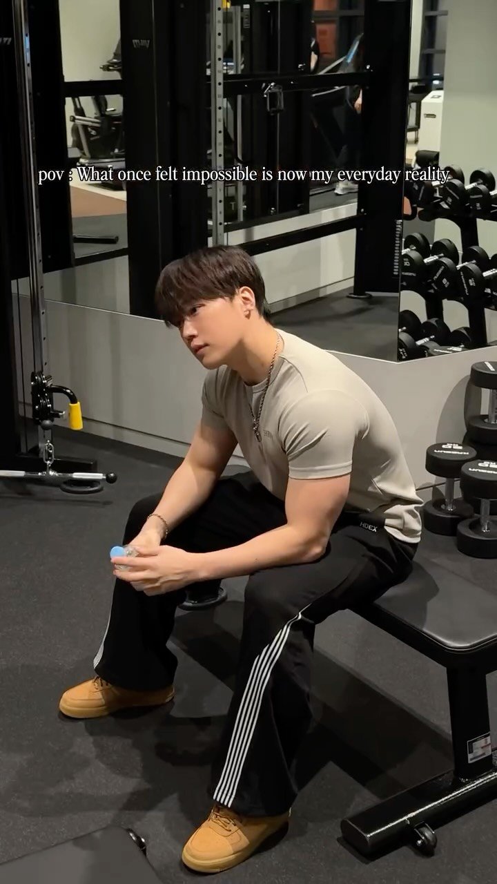 lzhxxn 게시물 이미지: 항상 감사한 마음가지고 살기🙋🏻💭

’26SS  NEW HDEX LOOK‘

1....