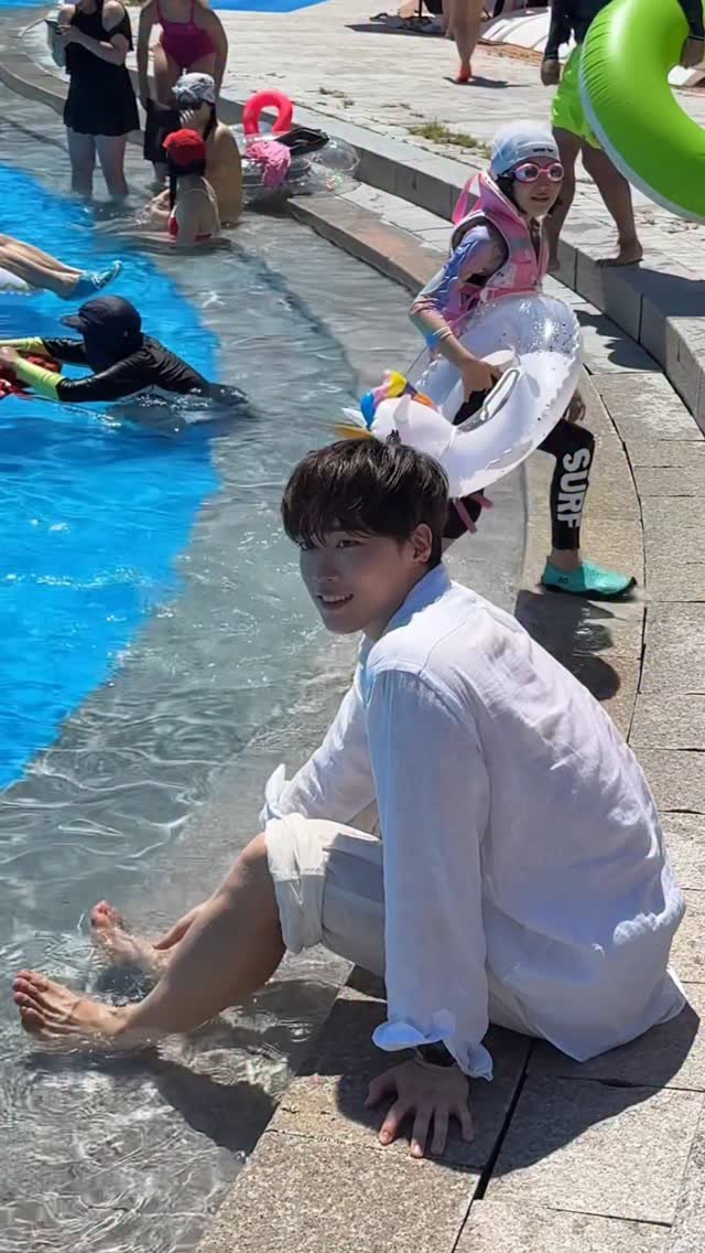 lzhxxn 게시물 이미지: ☀️