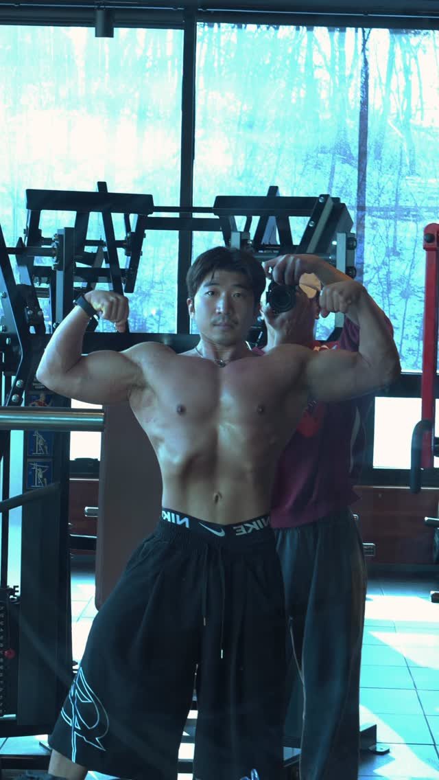 m.j_mr.nothing 게시물 이미지: 뵈는거 없이 가자

이 길의 끝에 뭐가있을지 모른다
어떻게 될지도 모른다
아무것도...