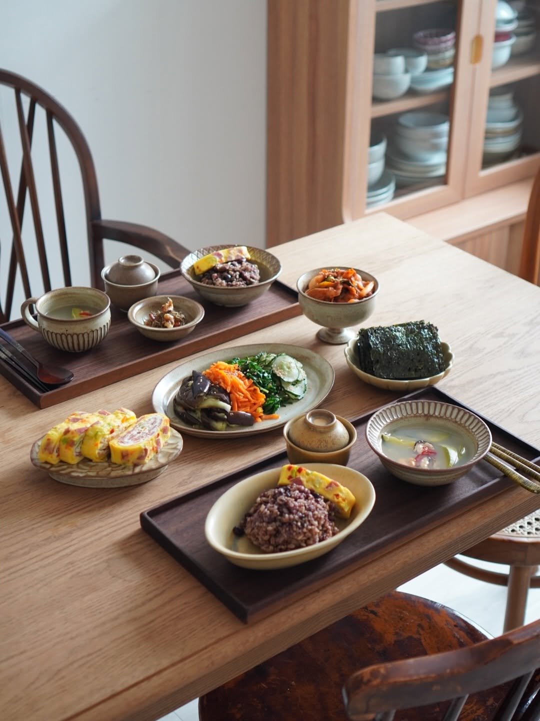 Photo shared by 김미애 on August 12, 2025 tagging @sujian_tableware. May be an image of tofu, tableware, kitchenware, chinaware and text.