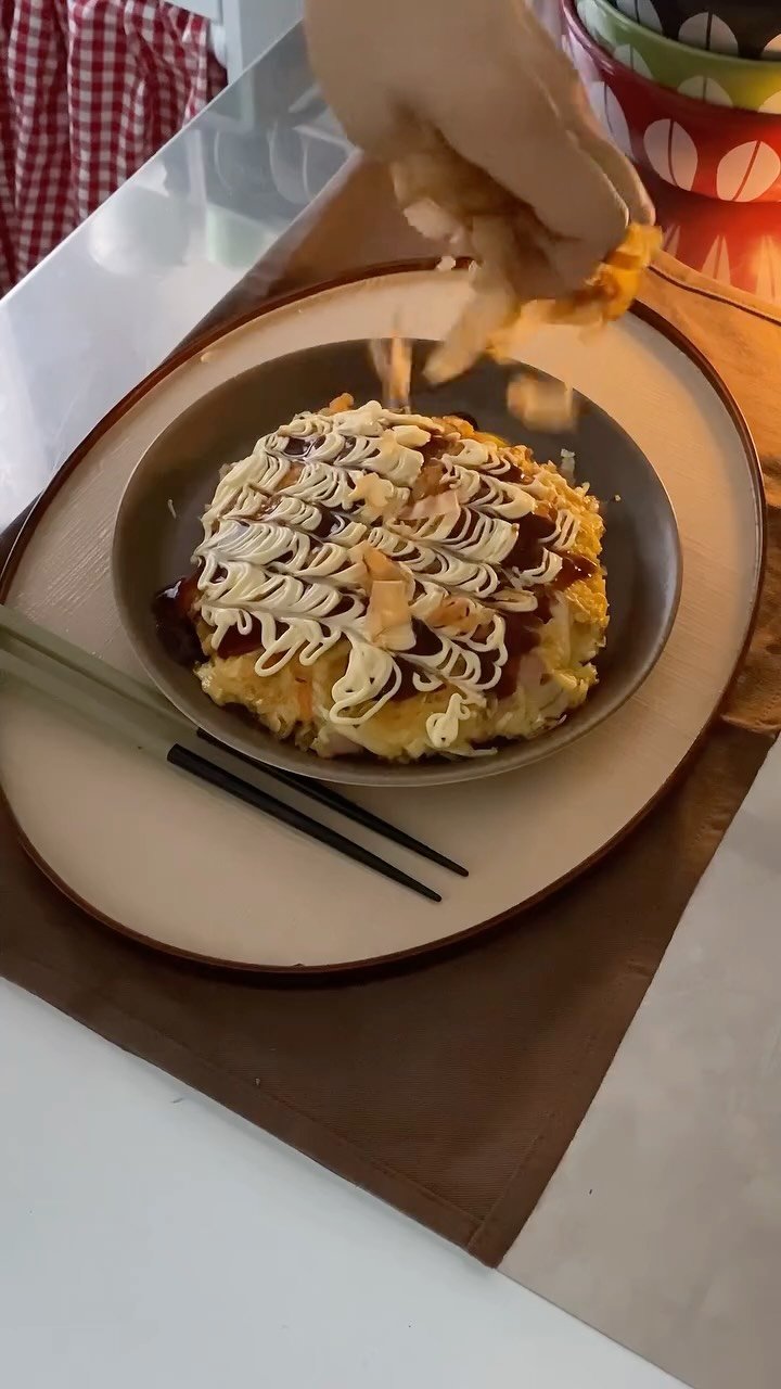 m1_ae_ 게시물 이미지: 일본 가정식 감성 한가득✨
바삭하면서도 부드러운 #오코노미야키

좋아하는 양배추...