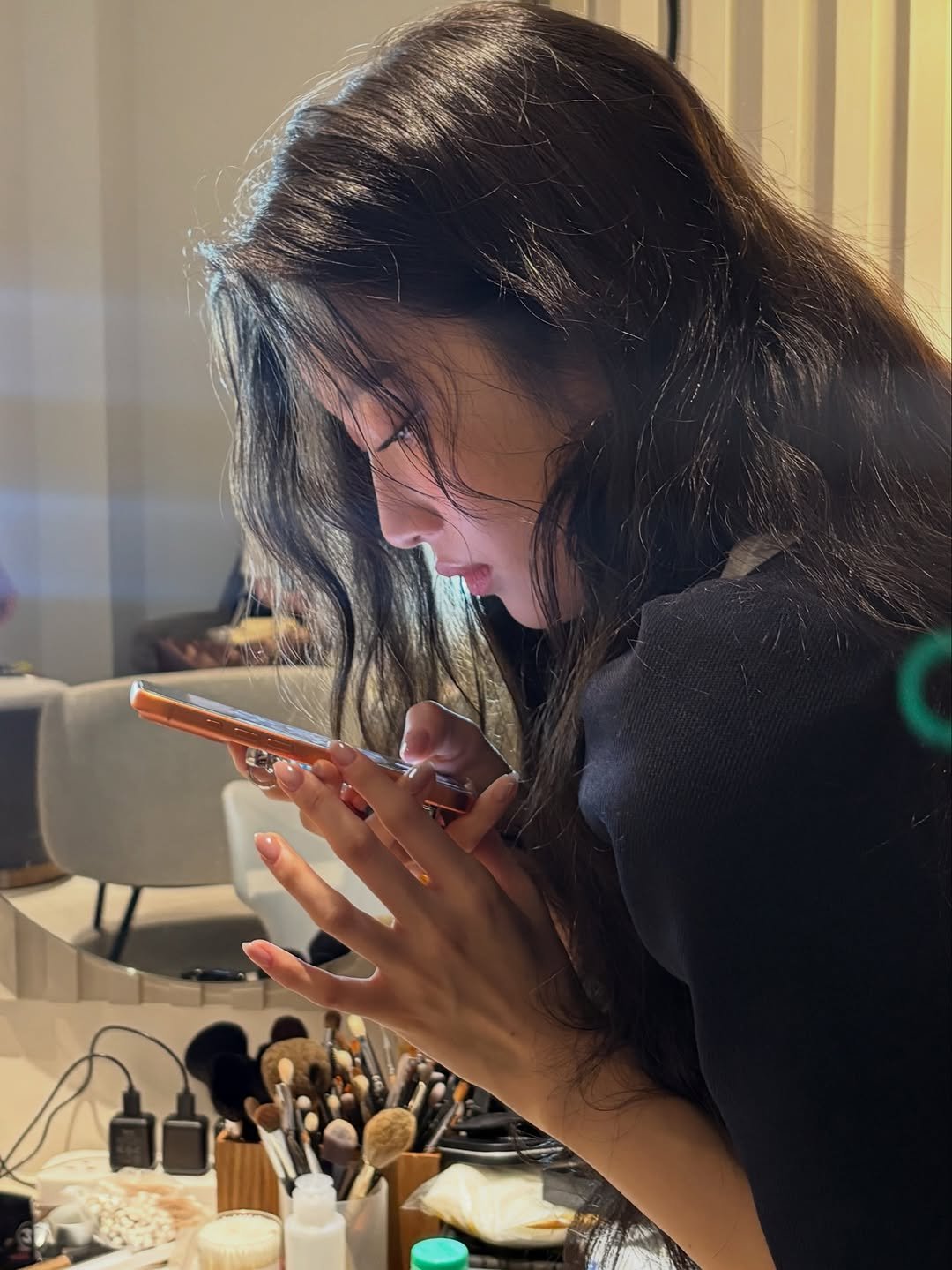 Photo by MUN KA YOUNG on November 02, 2025. May be an image of one or more people, makeup, fingernails, brush and text.