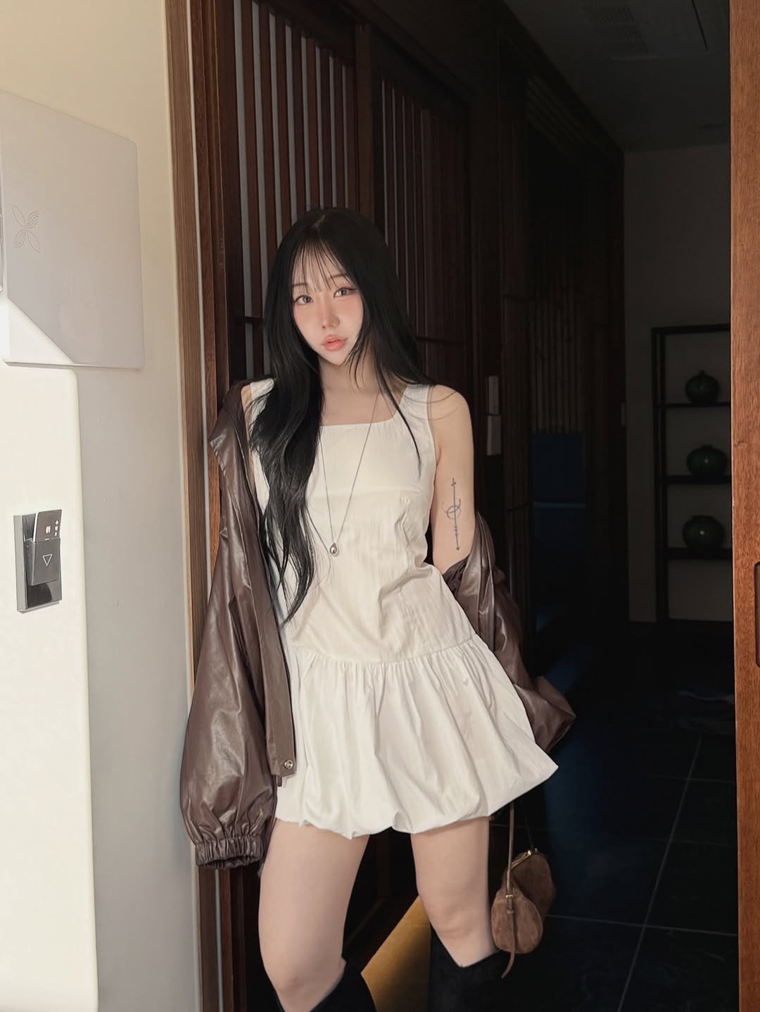 Photo by 하비언니 최민지 on February 26, 2026. May be an image of slip, miniskirt, dress and text.