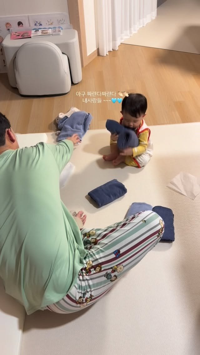 m_sseonu 게시물 이미지: 내사랑들 최고야 🩵🩵 우리선우 아빠 빨래개는것도 도와주구 😍빨래 넣는것두 도와주구...