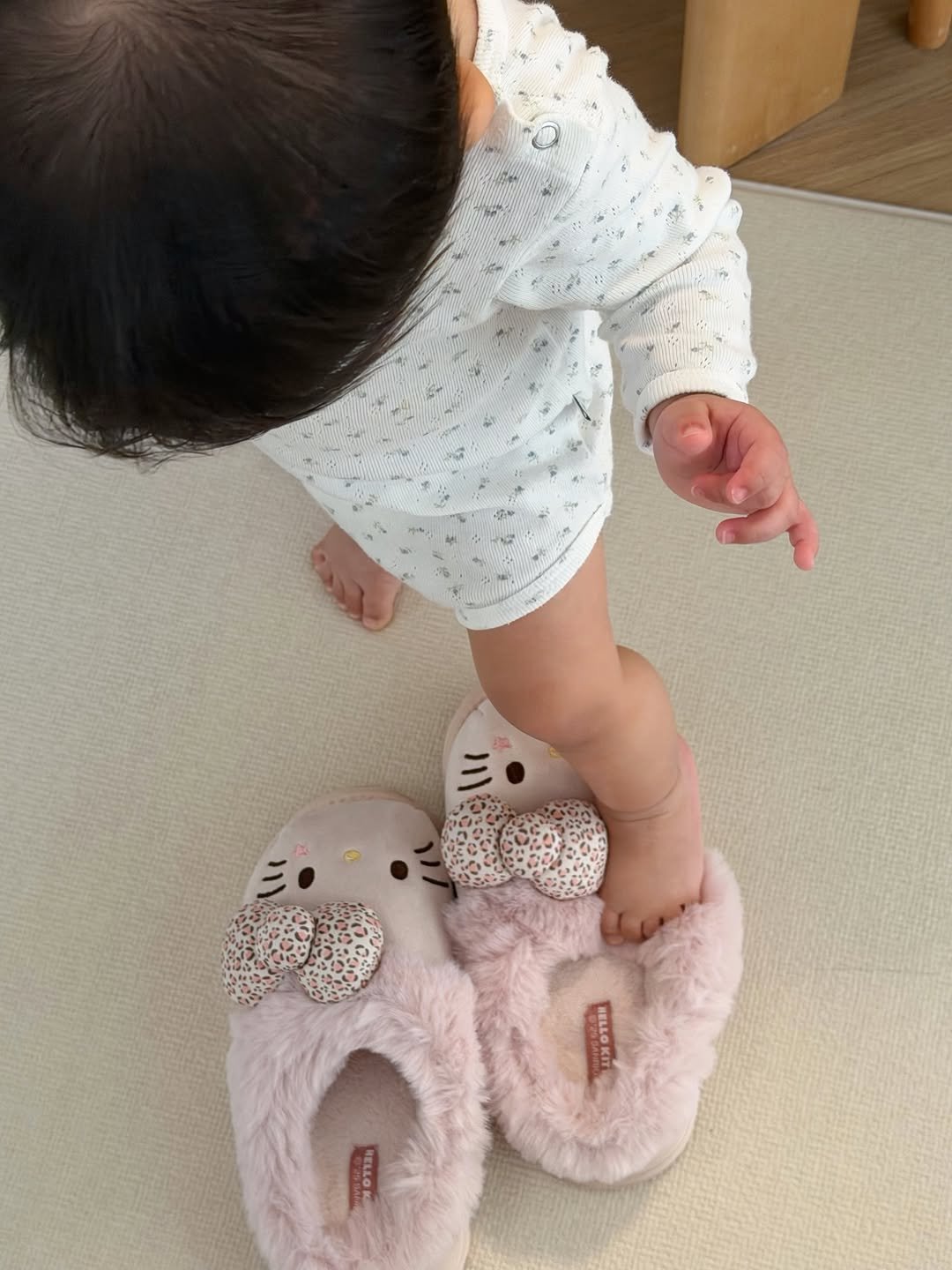 Photo shared by ౨ৎ 수정 on January 07, 2026 tagging @m_sseonu. May be an image of baby, baby shoes, sandals and text.
