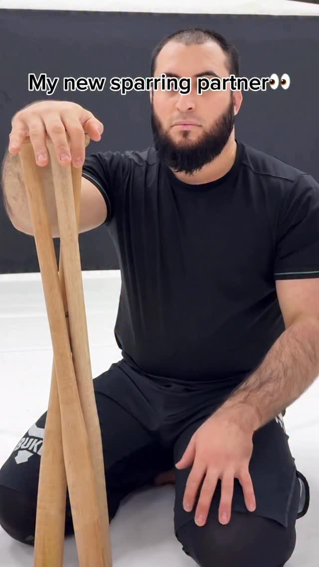 madara_dusal 게시물 이미지: Who?? Not me!! 🙂 Song: “FriendZone” by Madara...