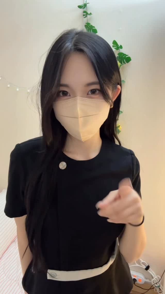 mademe_plastic_korea 게시물 이미지: 시크한척 열심히 해봤어요 💦
#메이드미 #메이드미성형외과...