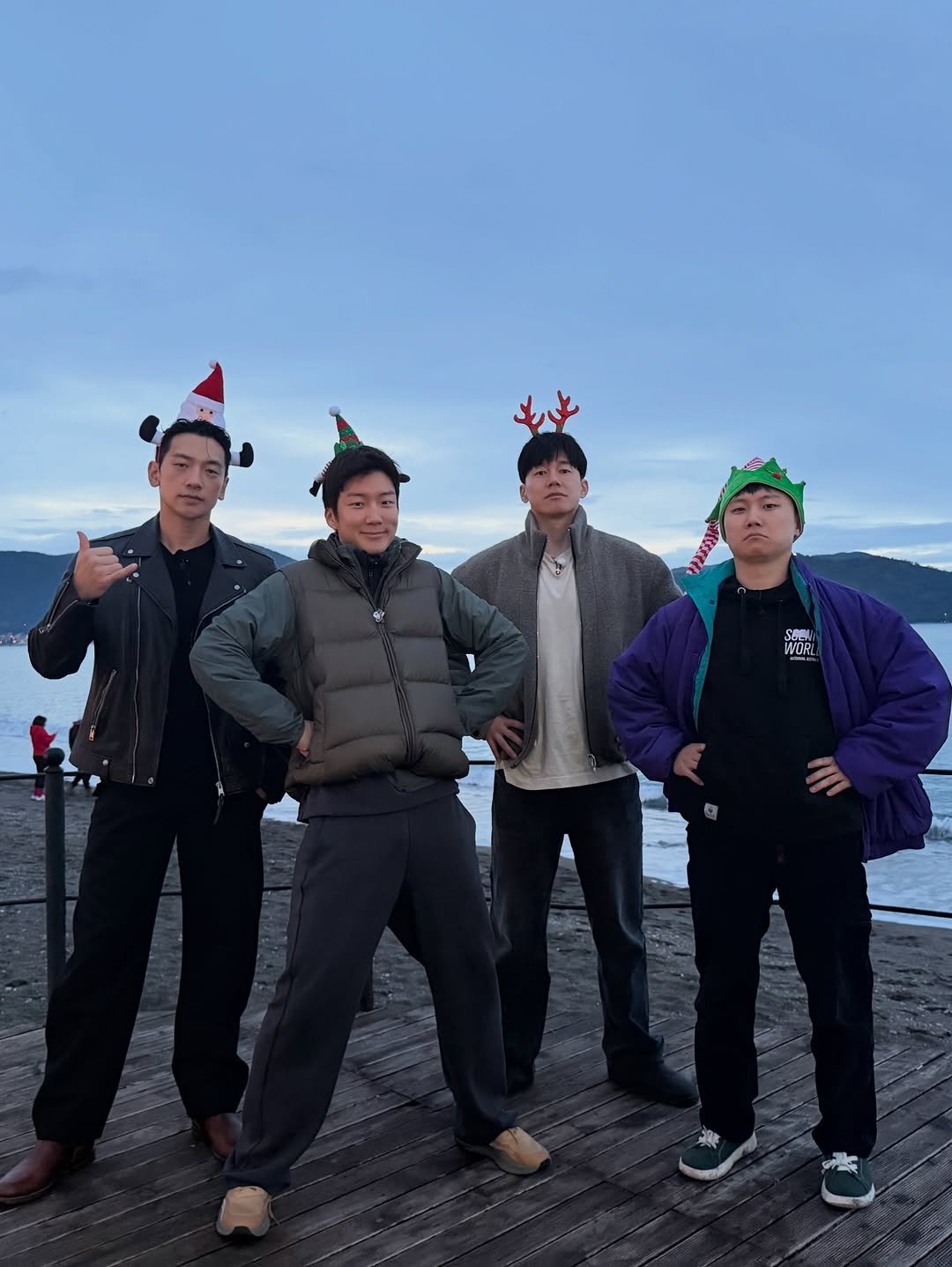 maetamong 게시물 이미지: 555m 롯데타워 꼭대기도 부족했는지, 상공 2,700m에서의 스카이다이빙을 끝으로...