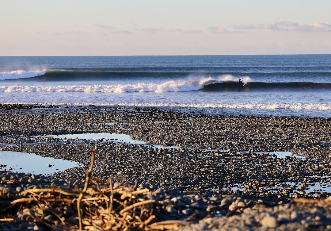 Photo by magicseaweed on May 13, 2023.