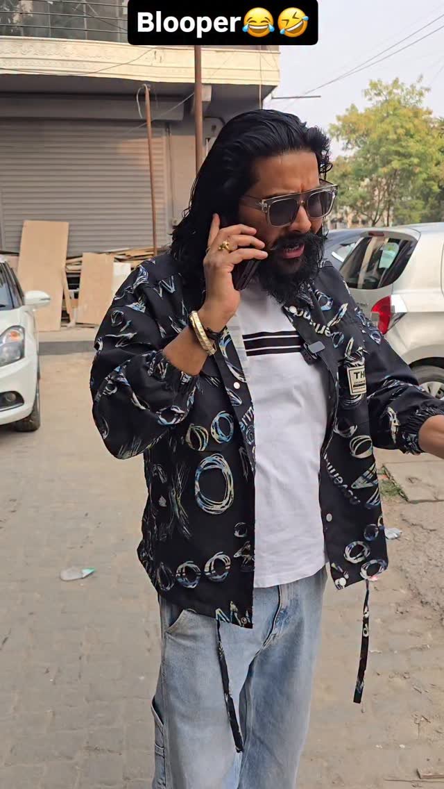 mahalaxmimotors02 게시물 이미지: Blooper🤣😂

#blooper #trending #reels...