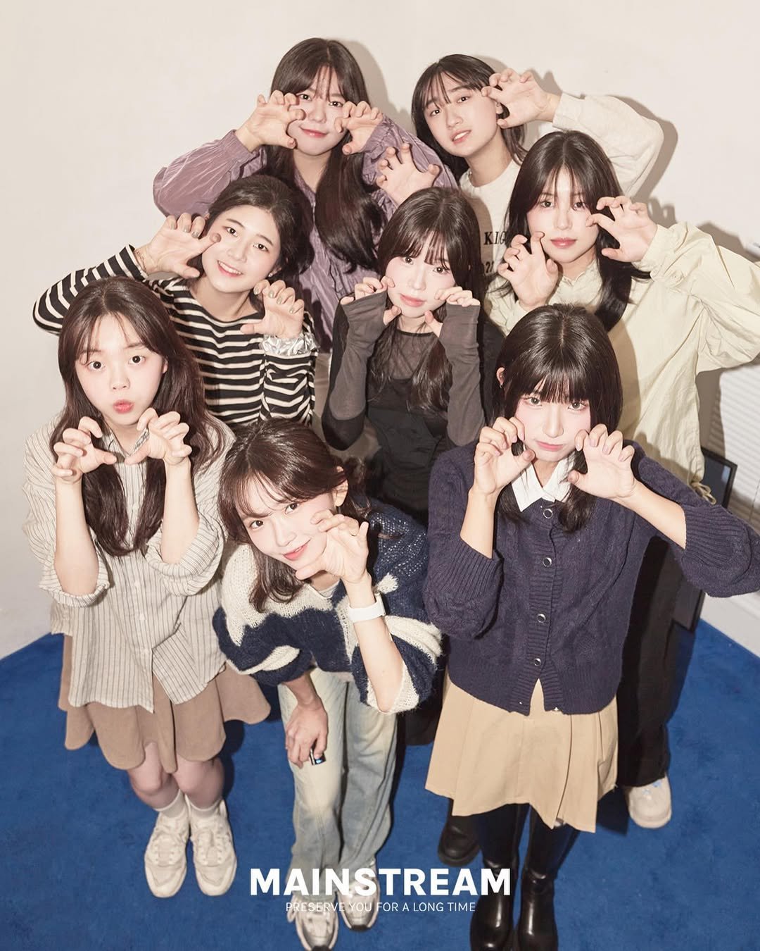 Photo by 메인스트림 스튜디오 | 부산셀프사진관 | 서울셀프사진관 | 광안리셀프사진관 | 홍대셀프사진관 on October 13, 2023.