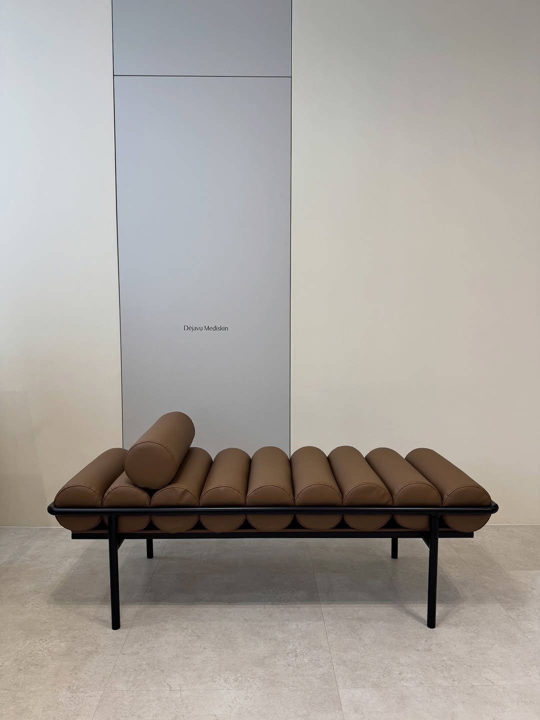 Photo shared by 메종비퍼니처 on December 14, 2025 tagging @maisonbfurniture. May be an image of ottoman, chaise lounge, armchair and text.