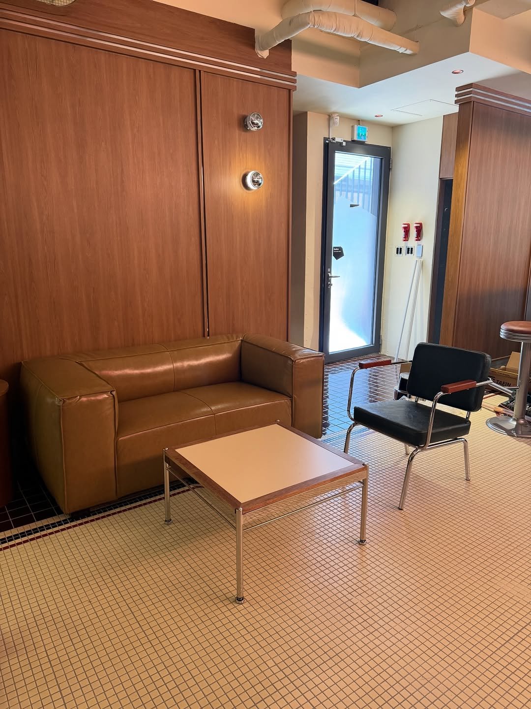 maisonbfurniture 게시물 이미지: a slice

메종비퍼니처 작업의 한조각

다양한 디자인 가구...