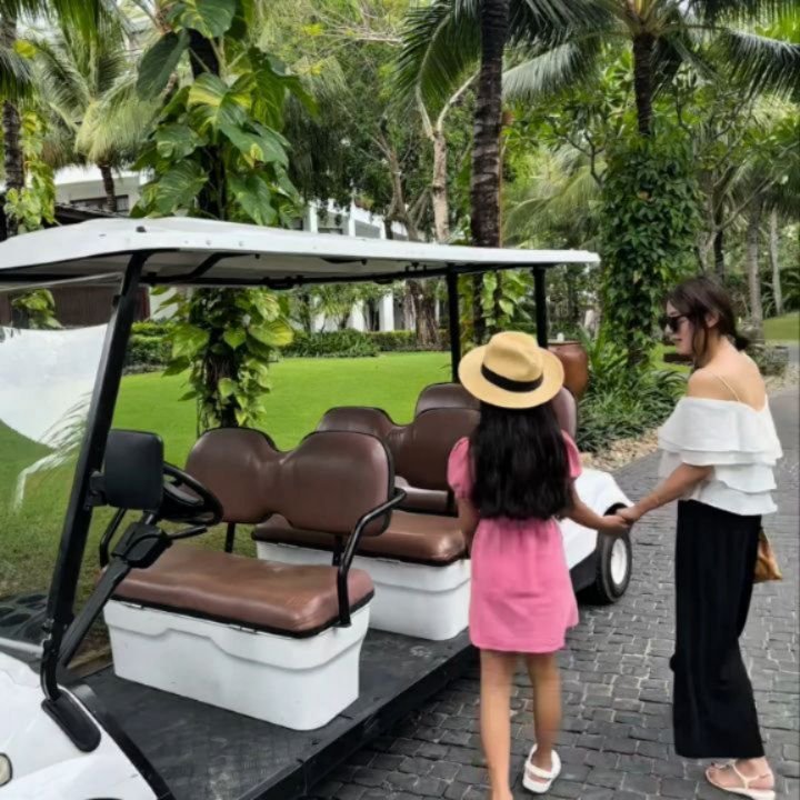 maisonde_mommy 게시물 이미지: ⠀
지우 졸업여행⠀
그때는⠀
혼자 보내기엔 아직 걱정돼서⠀
⠀
⠀
결국⠀
졸업여행...