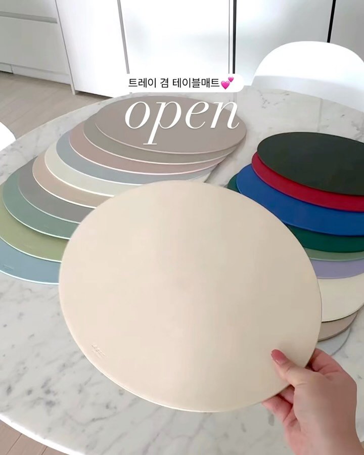 maisondechance_official 게시물 이미지: #공구오픈
테이블 매트는 플레이팅의 완성입니다^^
라면 한그릇을 내어놓아도
이거...