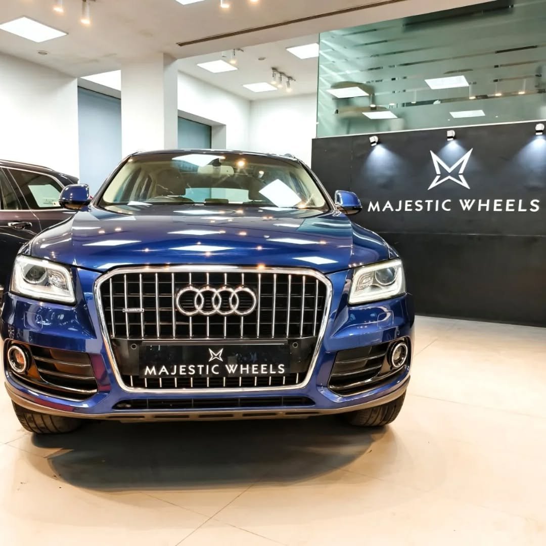 Photo by 𝑴𝒂𝒋𝒆𝒔𝒕𝒊𝒄 𝑾𝒉𝒆𝒆𝒍𝒔 ® on November 30, 2025. May be an image of wheel, sedan and text that says 'पार MAJESTIC WHEELS HIRPI MAJESTIC MAJESTICWHEELS MAJESTICWHEELS WHEELS |U||'.