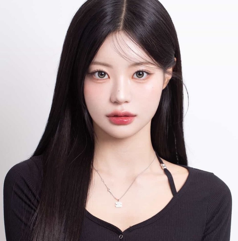 Photo by 챠이 chai 청담 배선영 대표 in 청담동. May be an image of one or more people, hair and text.