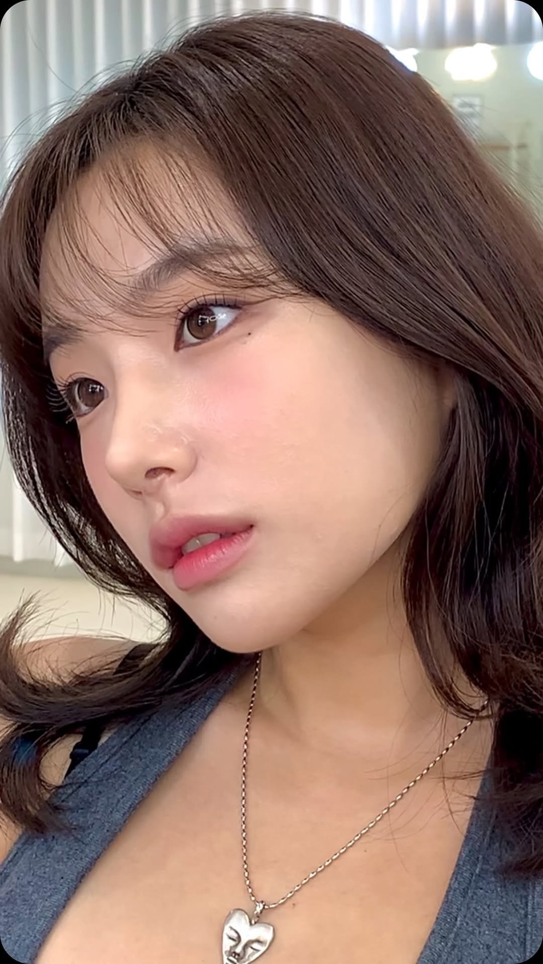 makeup_hee 게시물 이미지: #핑크메이크업 #데일리메이크업
⠀
읭??? 영상이 안끝나는데요~~??????(...
