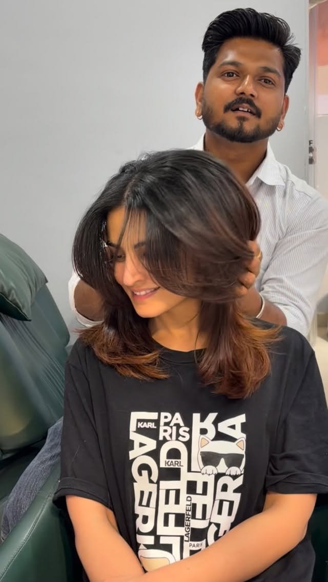 makeupbyavipreetbindra 게시물 이미지: …💜💜…
Book ur slot now at...