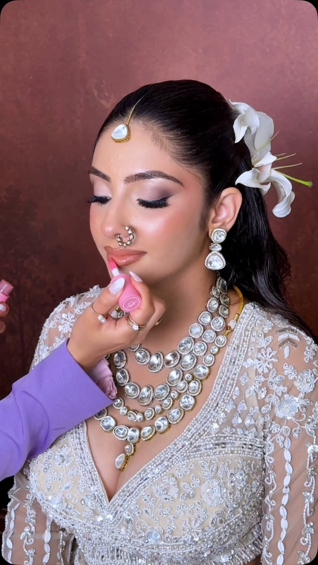 makeupbyavipreetbindra 게시물 이미지: Can you guess the lip gloss?