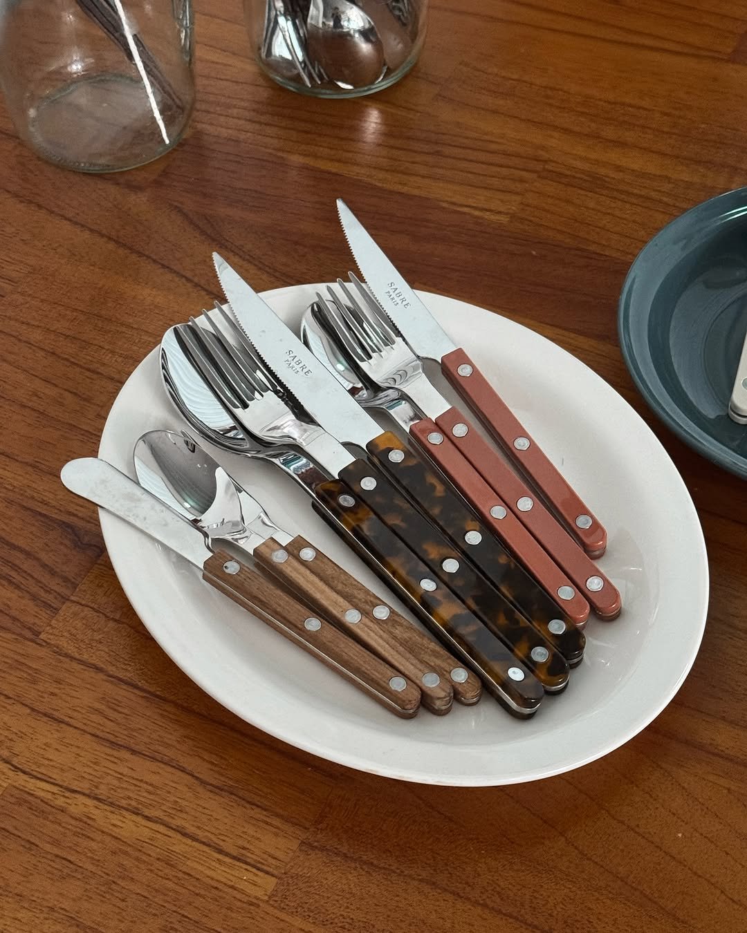 Photo by 마마홈 | 𝐌𝐚𝐌𝐚 𝐡𝐨𝐦𝐞 on April 28, 2026. May be an image of knife, kitchenware, fork, pocket knife and text.