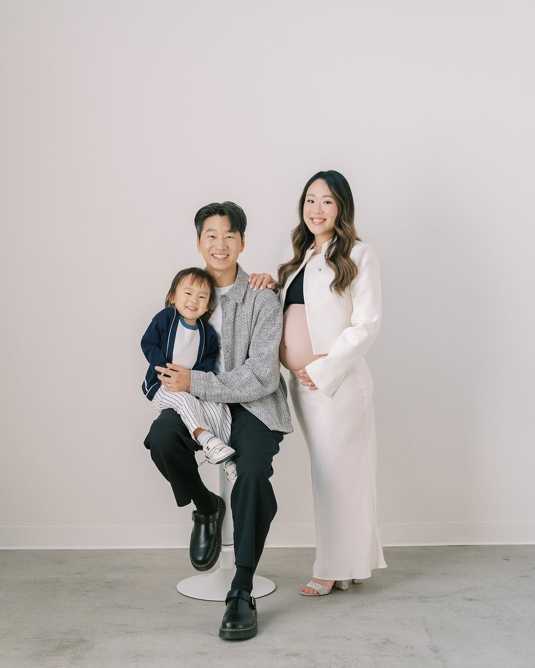 mamaaa_g 게시물 이미지: My sweet family 💕 @donnalamstudio...